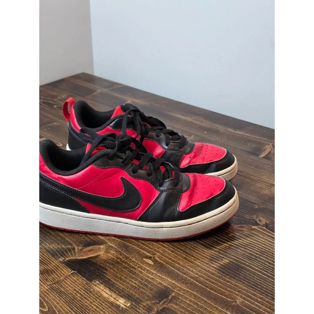 Nike Court Borough Youth Sneakers Size 6.5 Red Black Leather Court Low Top Shoes